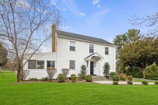 146 Oxford Road, Fairfield, CT 06890