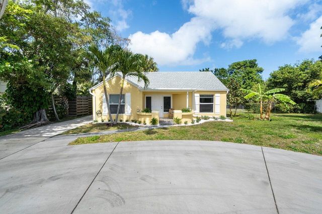 727 S Lake Drive, Lantana, FL 33462