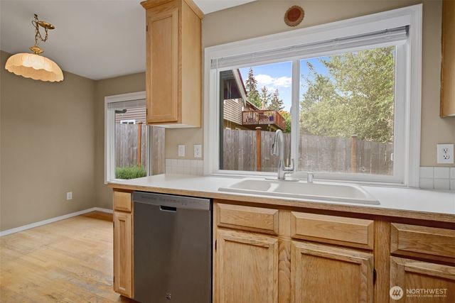 8021 NE 122nd Place, Kirkland, WA 98034