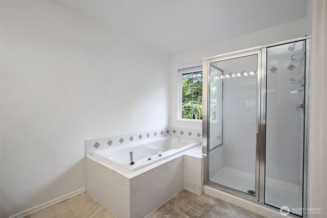 8021 NE 122nd Place, Kirkland, WA 98034
