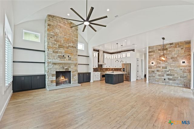 670 Magazine Avenue, New Braunfels, TX 78130