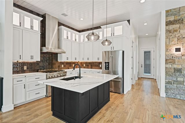 670 Magazine Avenue, New Braunfels, TX 78130