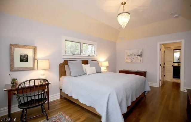 15 Canterbury Ln, Millburn Twp., NJ 07078