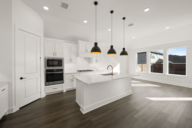 5012 Hillside Green Trail, Midlothian, TX 76065