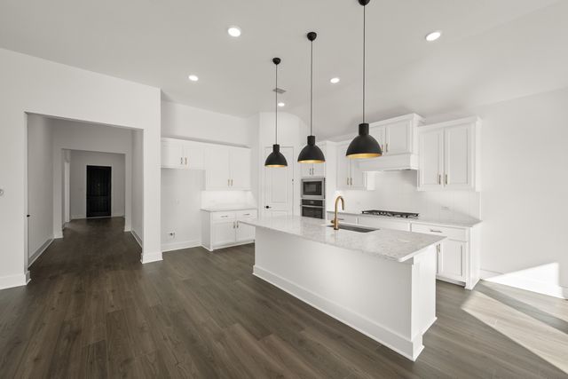 5012 Hillside Green Trail, Midlothian, TX 76065