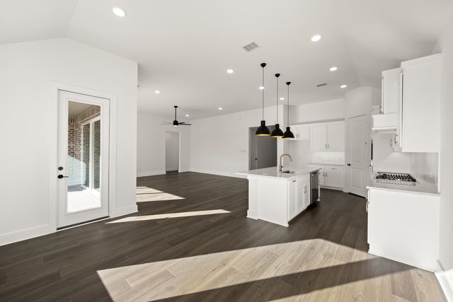 5012 Hillside Green Trail, Midlothian, TX 76065