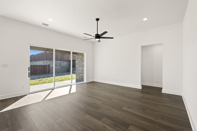 5012 Hillside Green Trail, Midlothian, TX 76065