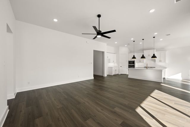 5012 Hillside Green Trail, Midlothian, TX 76065