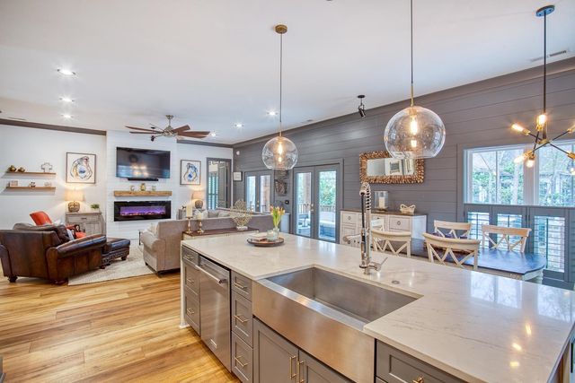 5 Stonington Dr., Murrells Inlet, SC 29576