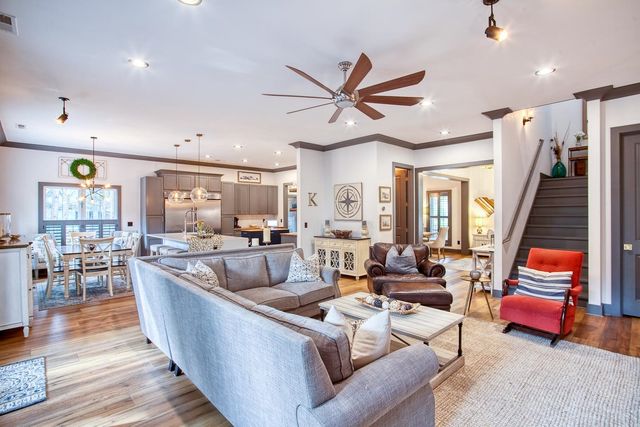 5 Stonington Dr., Murrells Inlet, SC 29576