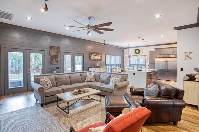 5 Stonington Dr., Murrells Inlet, SC 29576