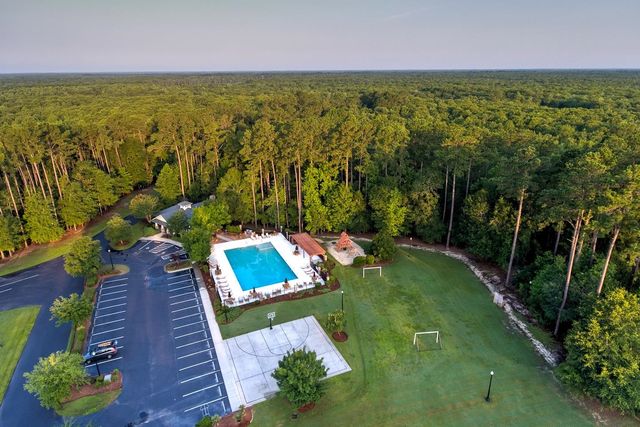 5 Stonington Dr., Murrells Inlet, SC 29576