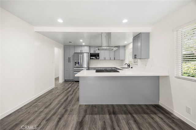 369 San Juan, La Canada Flintridge, CA 91011