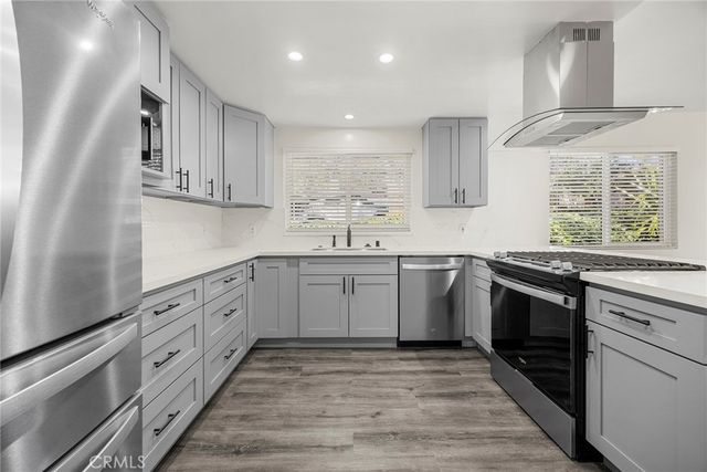 369 San Juan, La Canada Flintridge, CA 91011