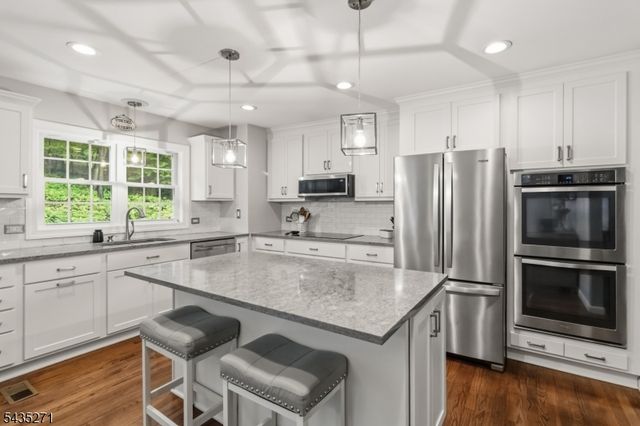 63 Mountainside Dr, Randolph Twp., NJ 07869