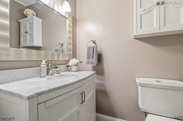 63 Mountainside Dr, Randolph Twp., NJ 07869
