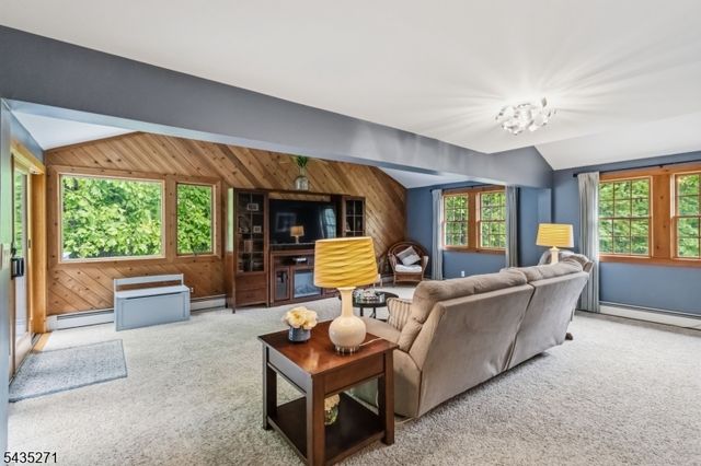 63 Mountainside Dr, Randolph Twp., NJ 07869