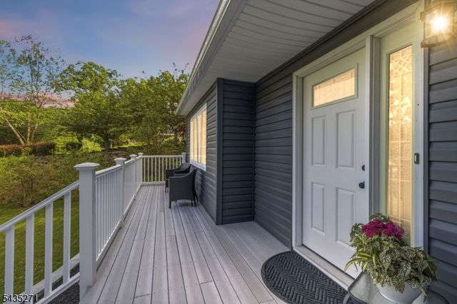 63 Mountainside Dr, Randolph Twp., NJ 07869