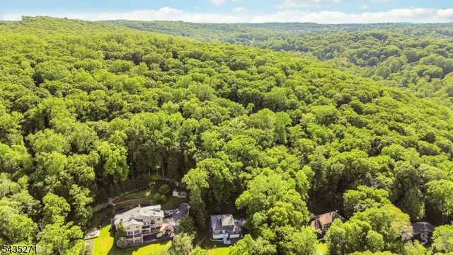 63 Mountainside Dr, Randolph Twp., NJ 07869