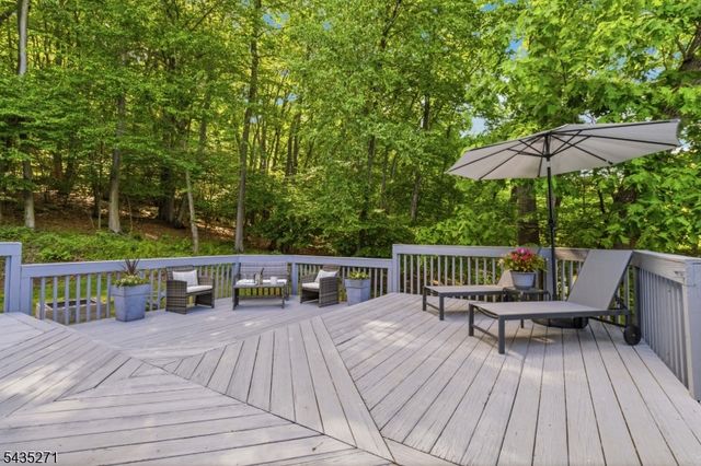 63 Mountainside Dr, Randolph Twp., NJ 07869