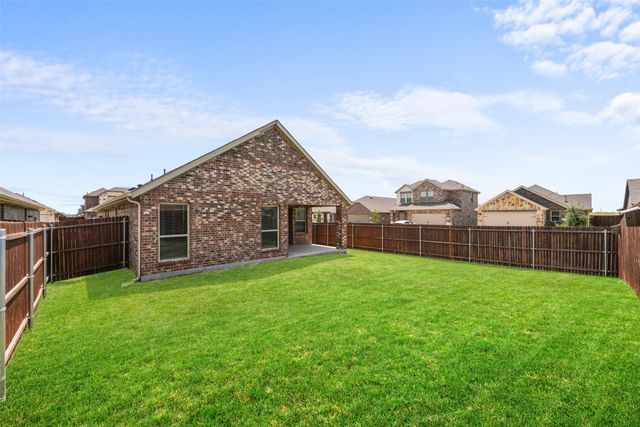 601 Nature Stroll Road, Lavon, TX 75166