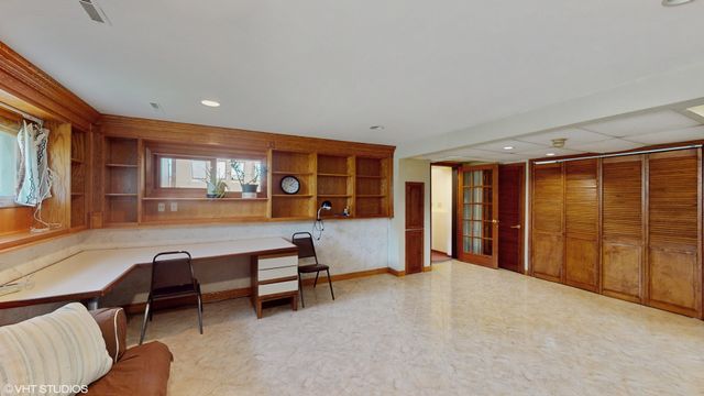 270 W Fremont Avenue, Elmhurst, IL 60126