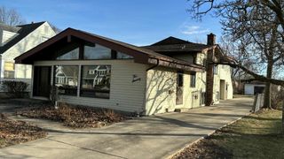 270 W Fremont Avenue, Elmhurst, IL 60126