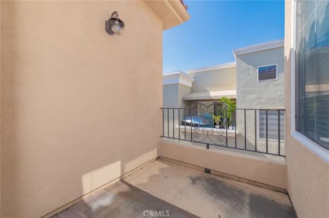 610 S Wilton Place 402, Los Angeles, CA 90005