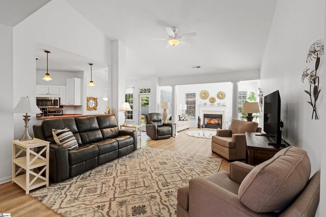 10 Kentucky Derby Court, Greenville, SC 29615