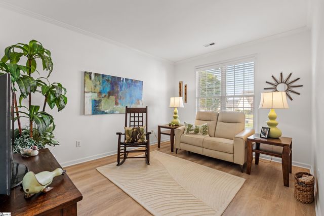 10 Kentucky Derby Court, Greenville, SC 29615