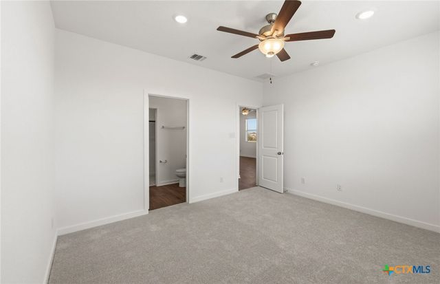 174 Green Berets Bend, Jarrell, TX 76537