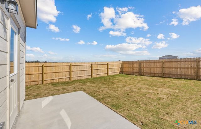 174 Green Berets Bend, Jarrell, TX 76537
