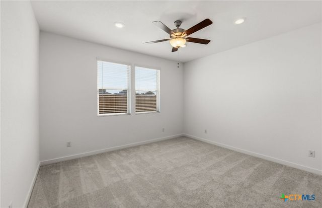 174 Green Berets Bend, Jarrell, TX 76537