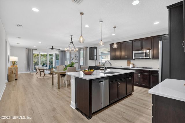 399 RITTBURN Lane, St. Johns, FL 32259