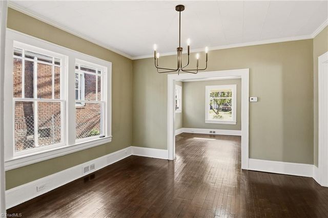 2714 N Glenn Avenue, Winston-salem, NC 27105