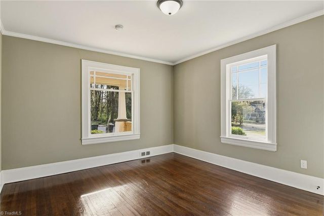 2714 N Glenn Avenue, Winston-salem, NC 27105