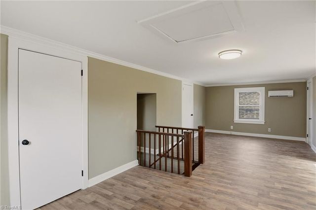 2714 N Glenn Avenue, Winston-salem, NC 27105