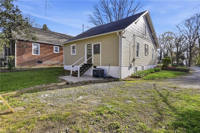 2714 N Glenn Avenue, Winston-salem, NC 27105