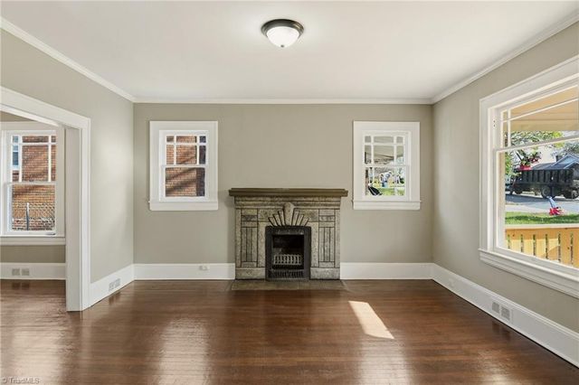 2714 N Glenn Avenue, Winston-salem, NC 27105