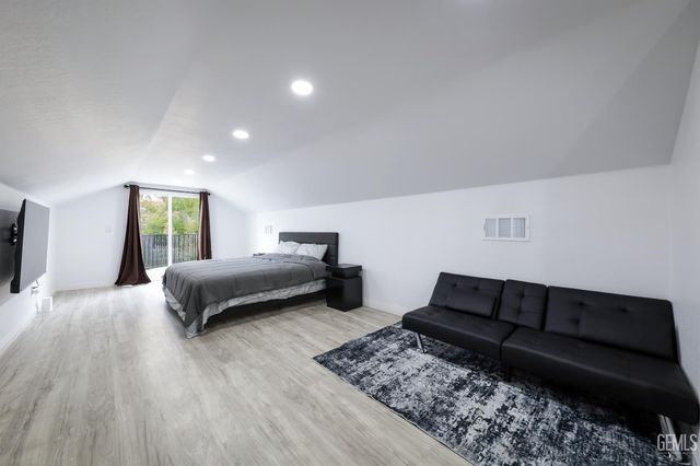 501 Magnolia Avenue, Bakersfield, CA 93305