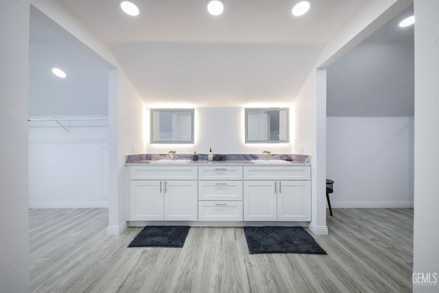 501 Magnolia Avenue, Bakersfield, CA 93305