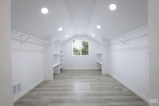 501 Magnolia Avenue, Bakersfield, CA 93305