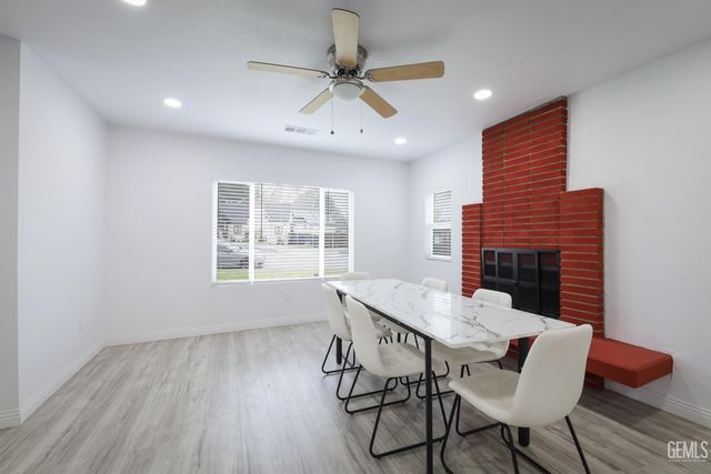 501 Magnolia Avenue, Bakersfield, CA 93305