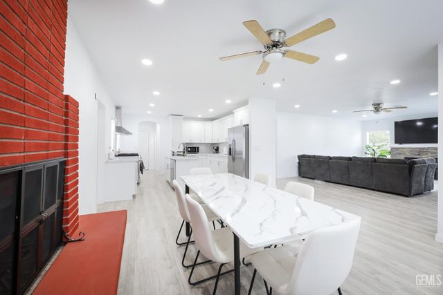 501 Magnolia Avenue, Bakersfield, CA 93305