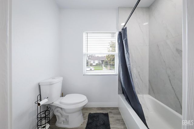 501 Magnolia Avenue, Bakersfield, CA 93305