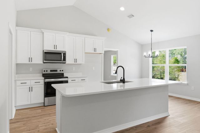 3201 Liz Court, Crestview, FL 32539