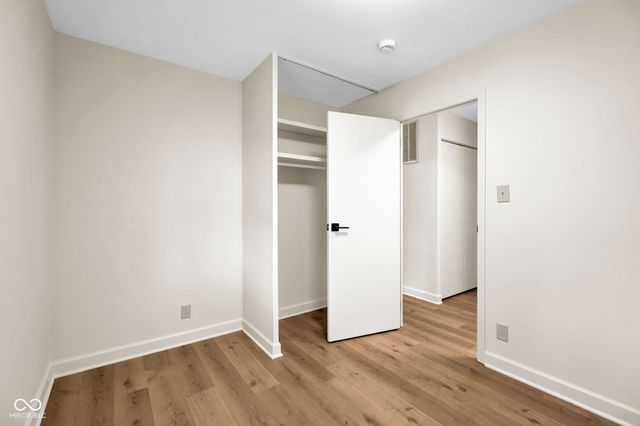 3050 Lucas Way, Columbus, IN 47203