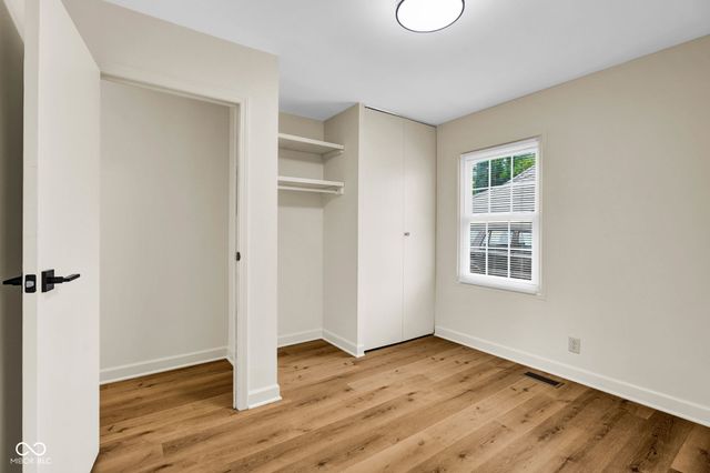 3050 Lucas Way, Columbus, IN 47203