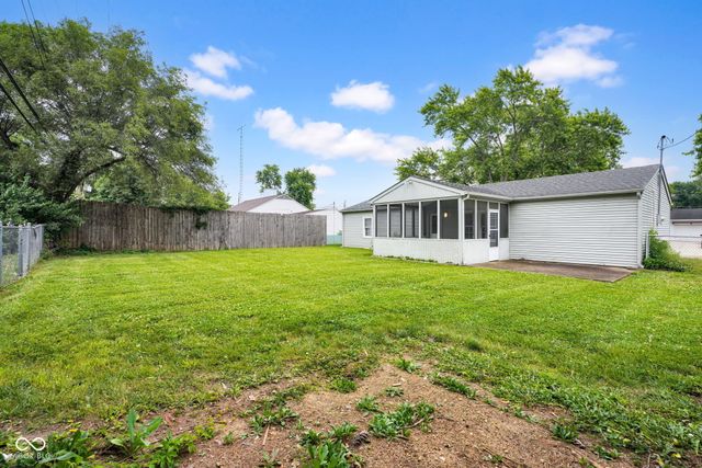 3050 Lucas Way, Columbus, IN 47203