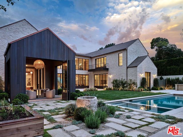 694 N Tigertail Road, Los Angeles, CA 90049